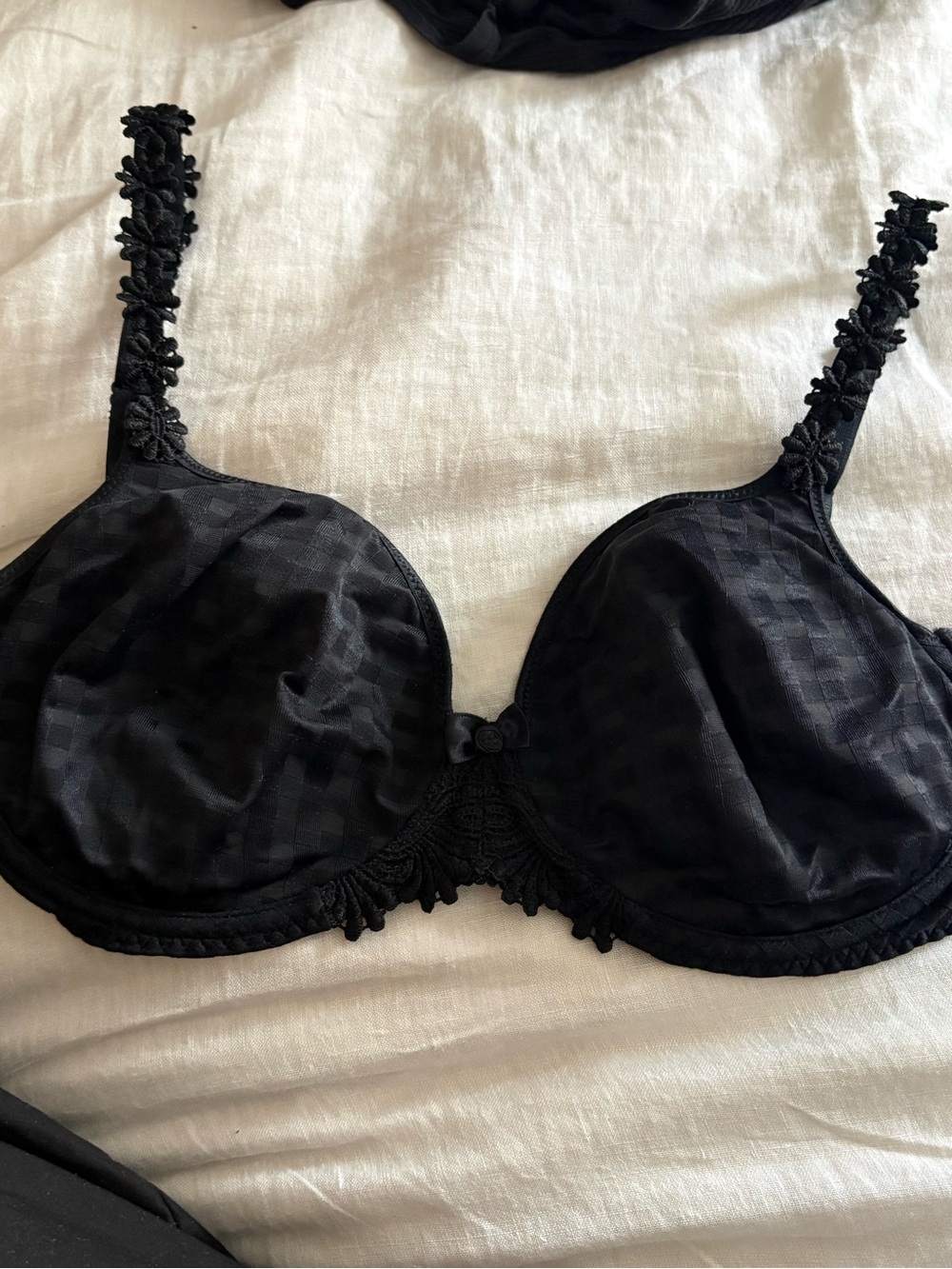 MARIE JO Black Lace Trim Underwire Bra - Women Intimates - UK size 34
